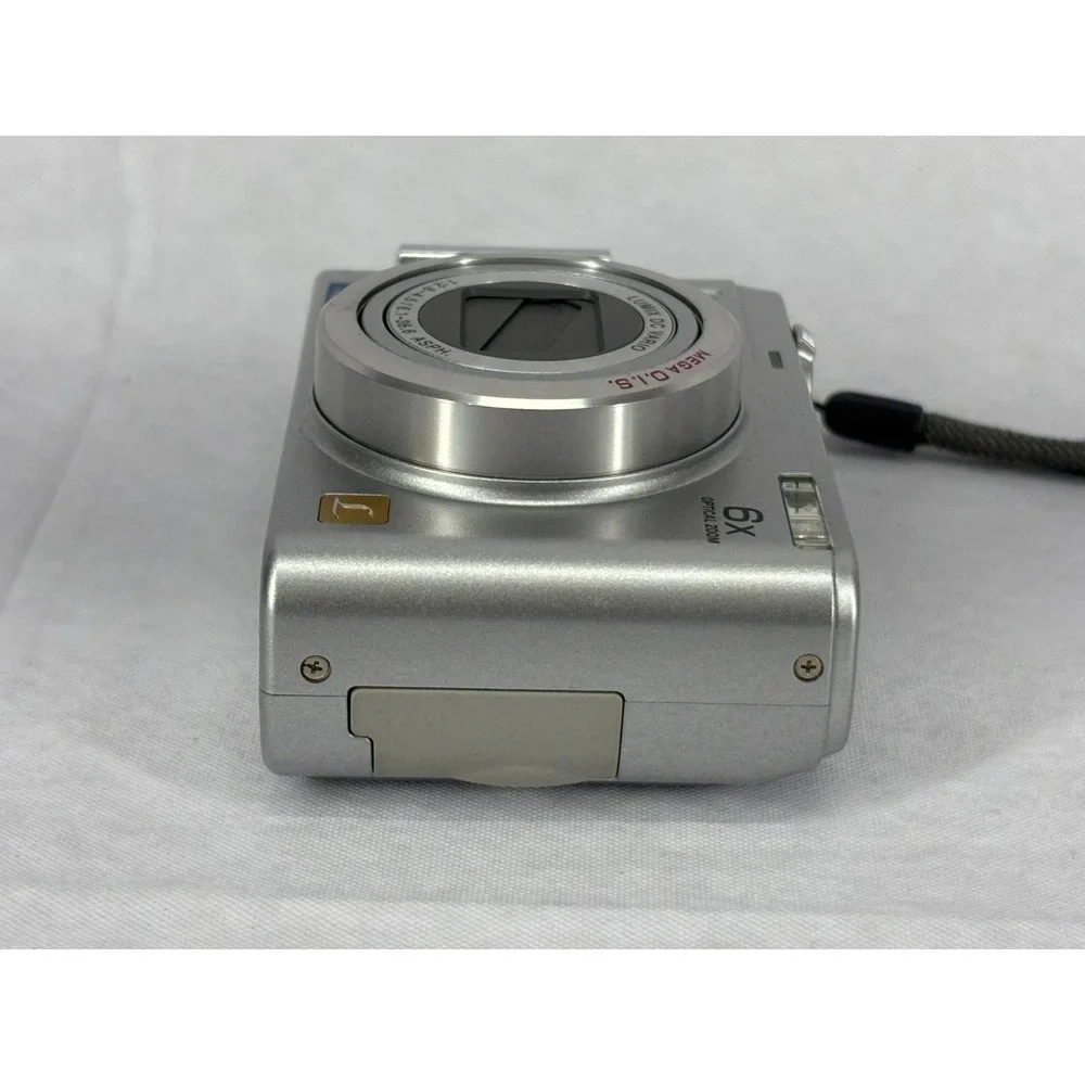 Panasonic Lumix DMC-LZ2 5MP 6x Optical Zoom Digital Camera Silver Vintage